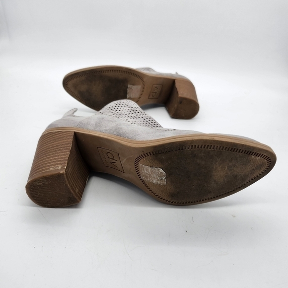 Dolce Vita Suede Ankle Bootie Heels Size 8.5M Shoes Grey - Picture 10 of 15